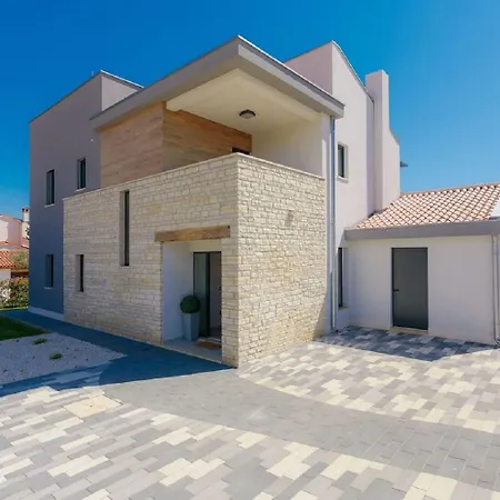 Holiday home Grande Velovici